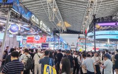 <b>其AIapp还上线了一个能说会道、双商正在线的视频</b>